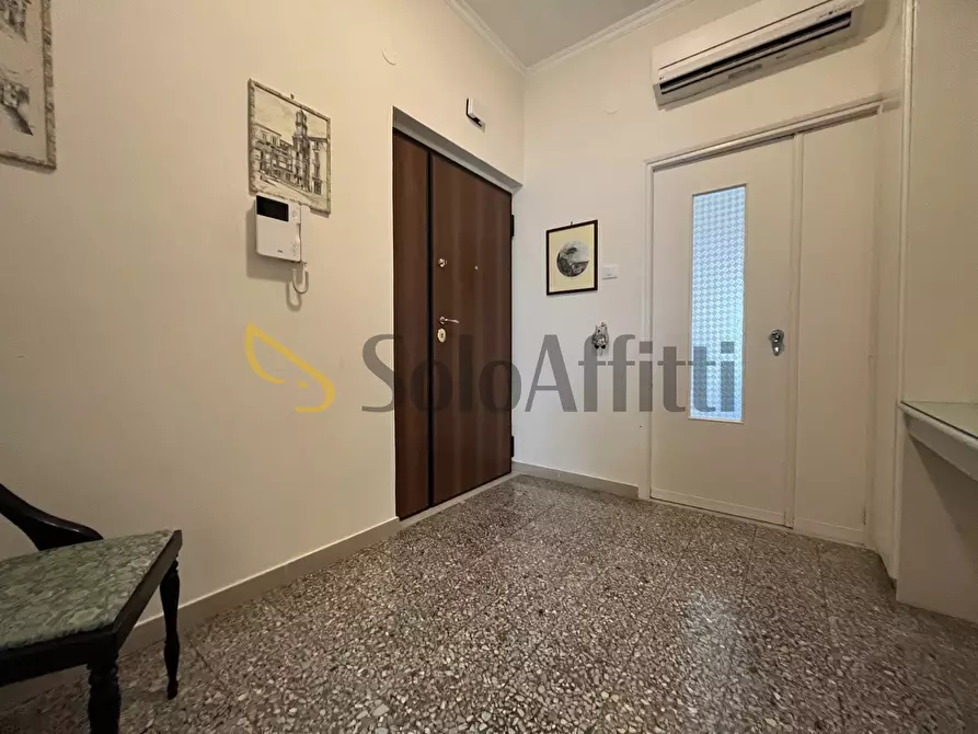 Immagine 12 di Stanza singola in affitto  a Catanzaro