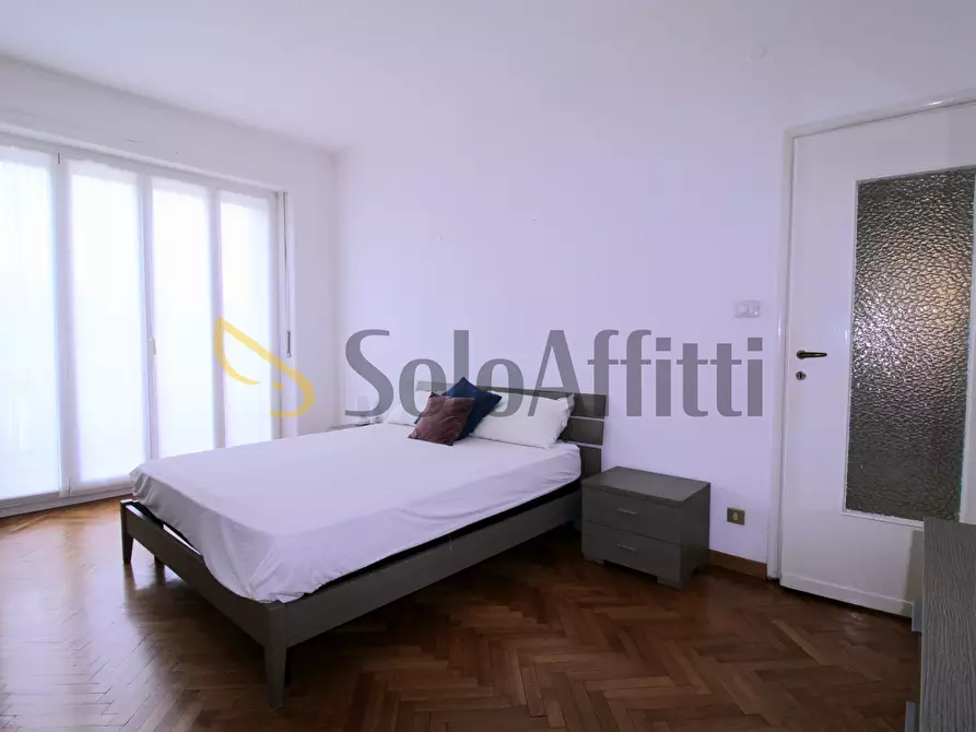 Immagine 1 di Bilocale in affitto  in Viale Brianza 8 a Milano