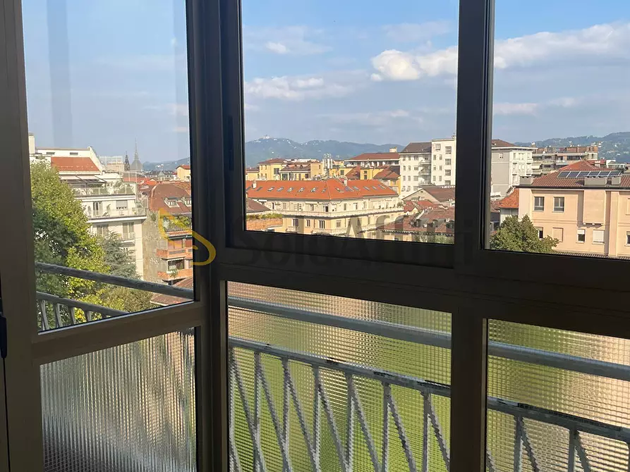 Immagine 24 di Trilocale in affitto  in Corso Galileo Ferraris a Torino