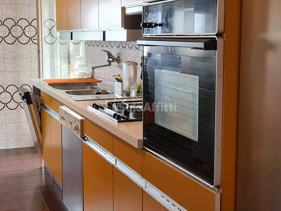 Immagine 9 di Stanza singola in affitto  in Piazza del Monastero 10 a Torino