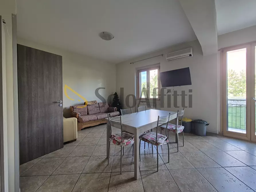 Immagine 6 di Stanza singola in affitto  a Catanzaro