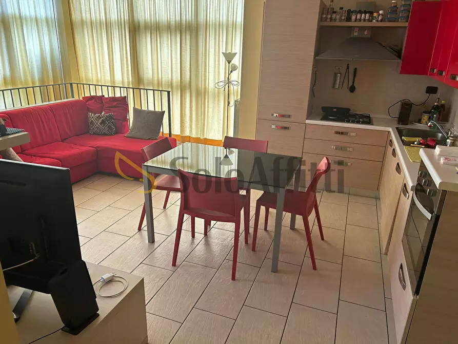 Immagine 3 di Bilocale in affitto  in luigi carcano 160 a Caronno Pertusella