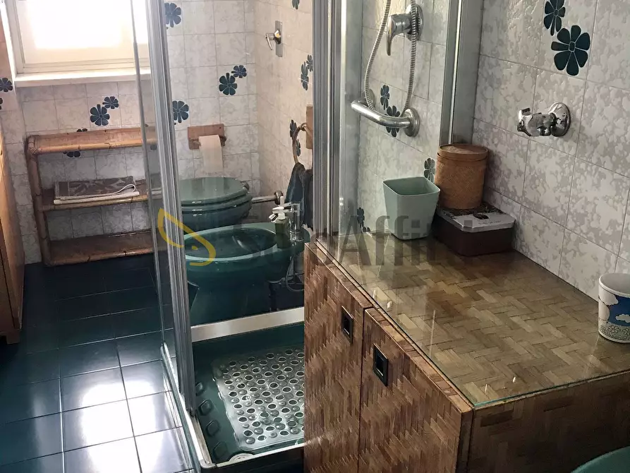 Immagine 15 di Quadrilocale in affitto  in Piazza del Monastero 10 a Torino