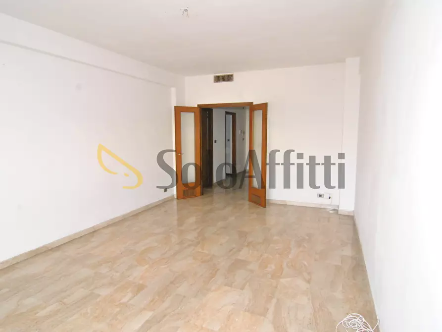 Immagine 5 di Quadrilocale in affitto  in Viale Francesco Petrarca 113 a Livorno