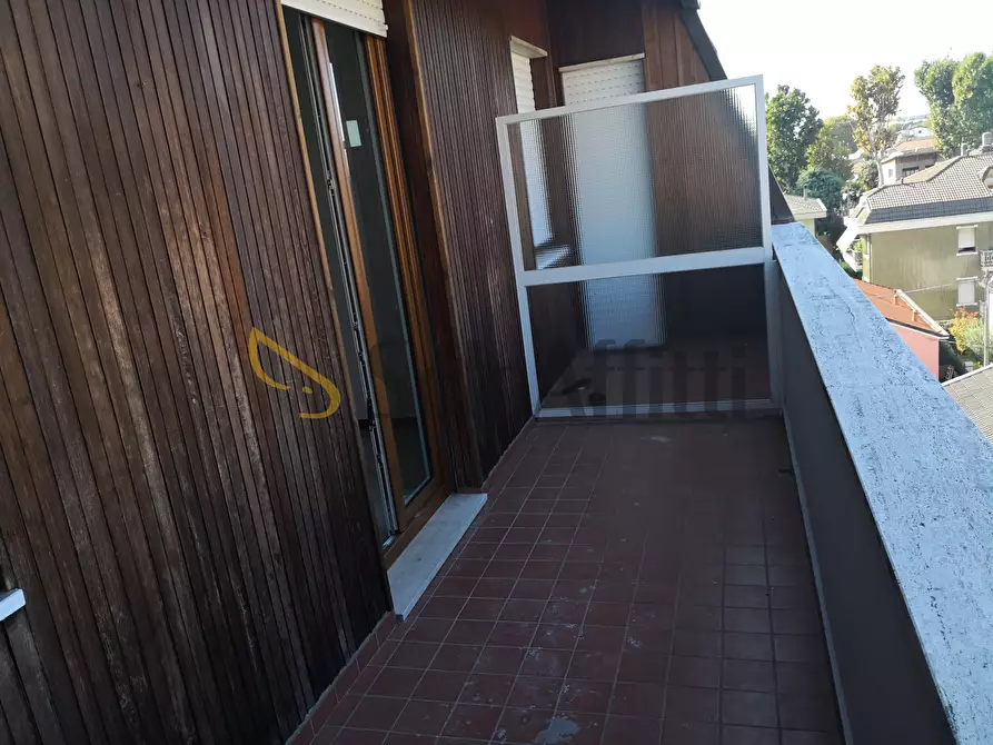 Immagine 25 di Bilocale in affitto  in Via Bainsizza 87 a Caronno Pertusella