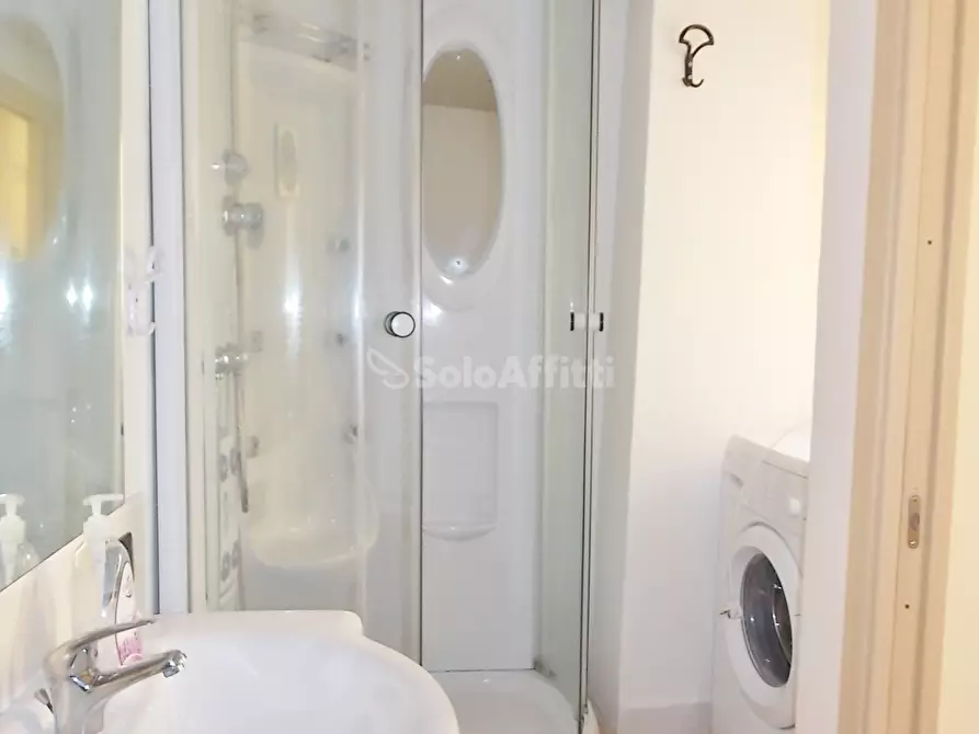 Immagine 9 di Bilocale in affitto  a Catanzaro