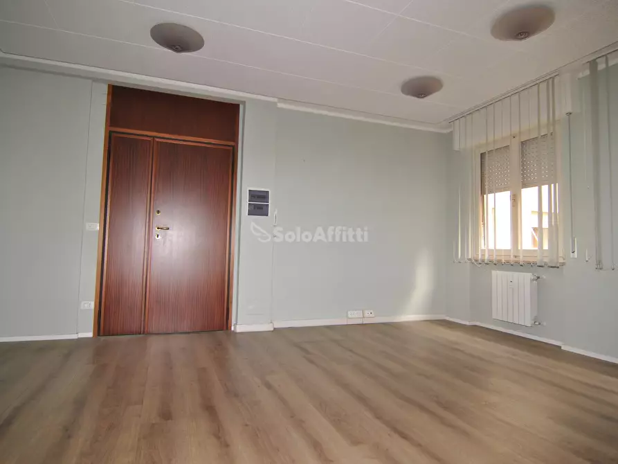 Immagine 13 di Ufficio in affitto  in Via Cairoli 61 a Livorno