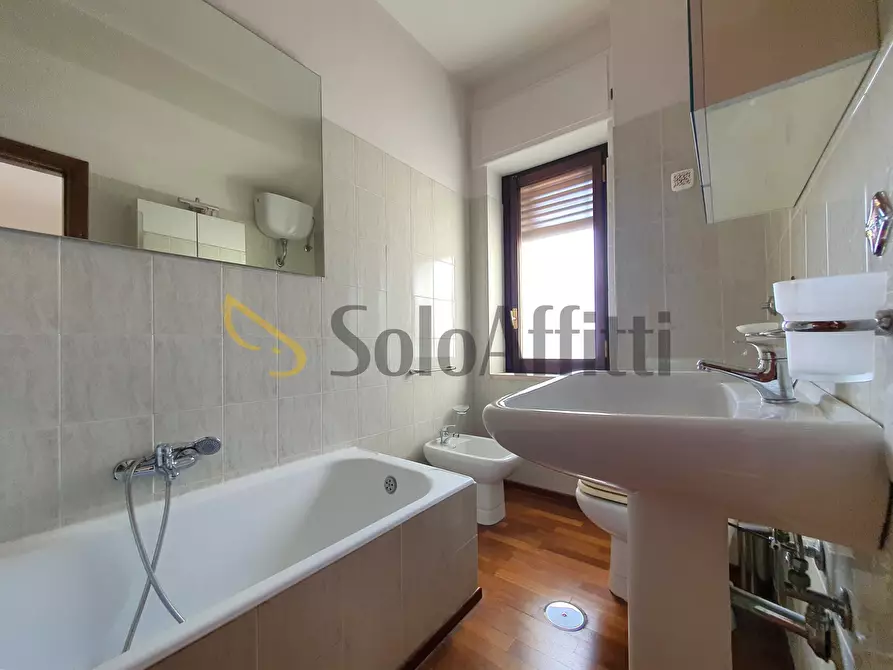 Immagine 14 di Quadrilocale in affitto  a Catanzaro