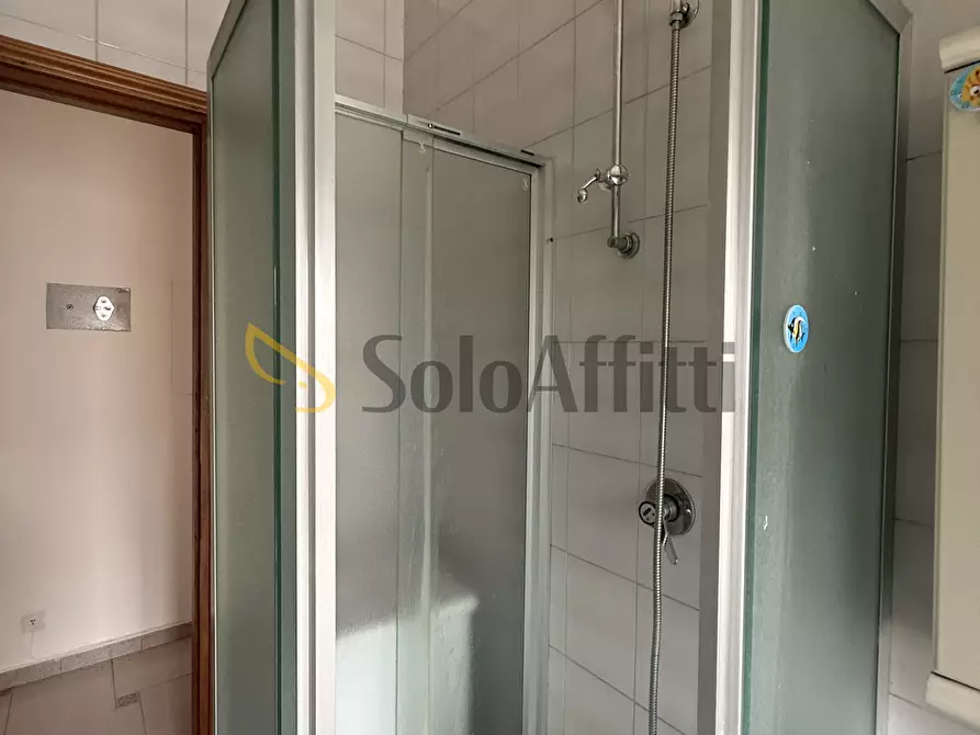 Immagine 12 di Bilocale in affitto  in Via Isonzo 64 a Torino