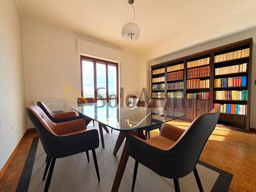 Immagine 1 di Ufficio in affitto  in Via Eugenio de Riso 65 a Catanzaro