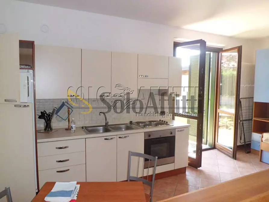 Immagine 1 di Monolocale in affitto  in via E.TIBALDI a Pavia