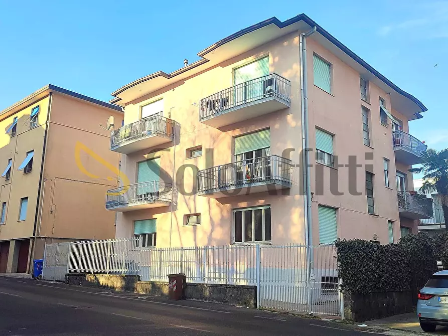 Immagine 1 di Bilocale in affitto  in Via Francesco Borromini 28 a Como