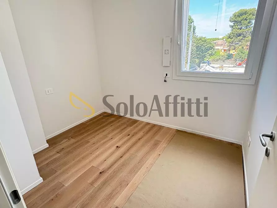 Immagine 10 di Trilocale in affitto  in Via Monte Titano 75 a Rimini