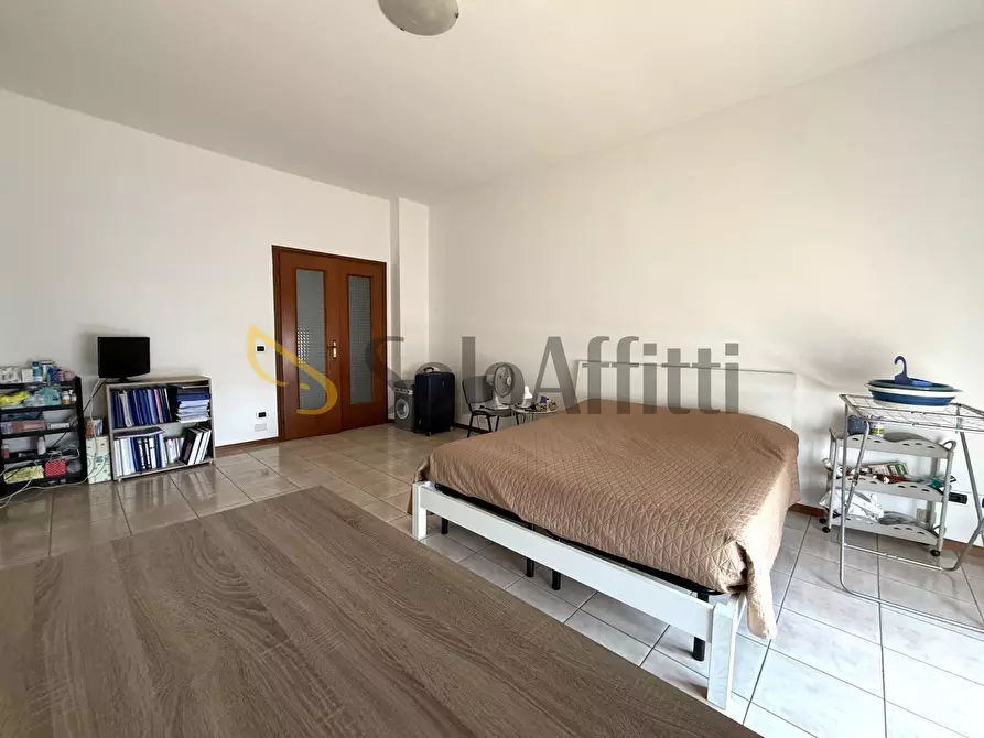 Immagine 3 di Stanza singola in affitto  a Catanzaro