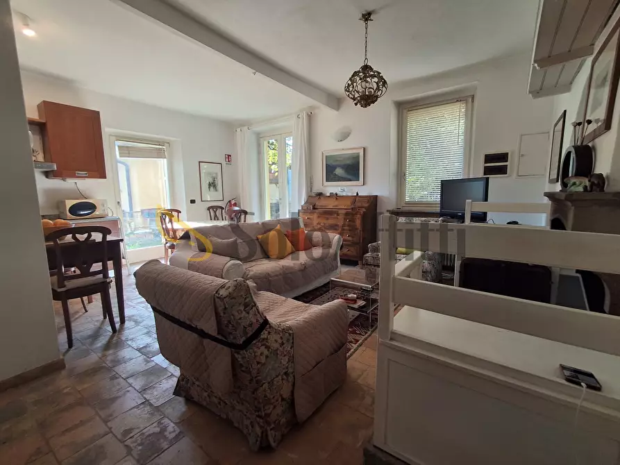 Immagine 11 di Quadrilocale in affitto  in Via Ronchetto 4 a Moltrasio