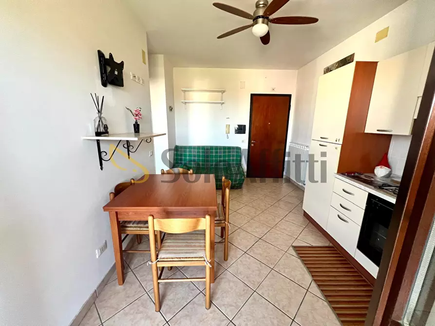 Immagine 6 di Bilocale in affitto  in Via Ercole Falò 6 a Alba Adriatica