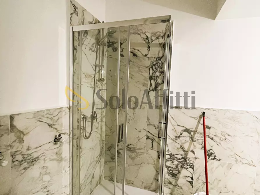 Immagine 14 di Trilocale in affitto  in Via dei Brusati 30 a Roma