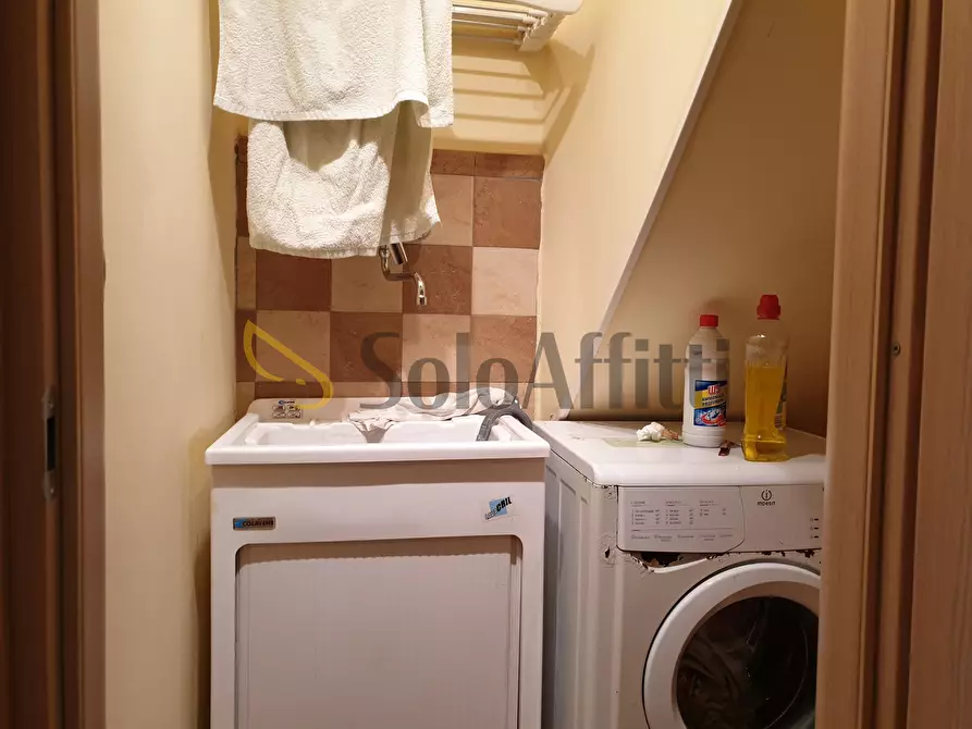 Immagine 8 di Stanza singola in affitto  a Catanzaro