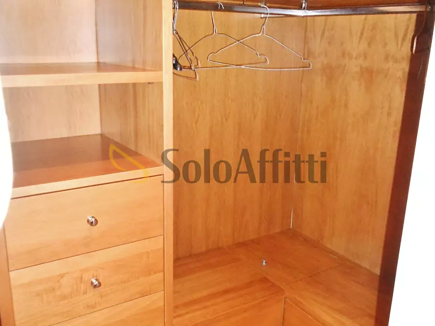 Immagine 28 di Villetta a schiera in affitto  in Via Fiorenzuola di Focara a Fiumicino