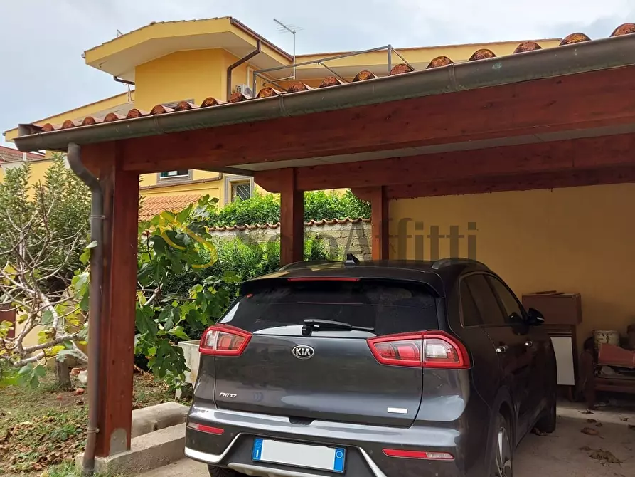 Immagine 3 di Trilocale in affitto  in Via Gianfranco Gazzana Priaroggia a Fiumicino