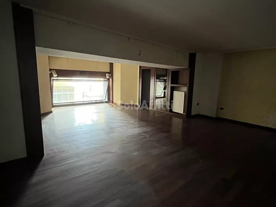 Immagine 8 di Locale commerciale in affitto  in Via Nicola Vaccaro a Potenza