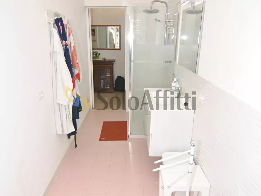 Immagine 4 di Pentalocale in affitto  in Via Giuseppe Maria Terreni 55 a Livorno