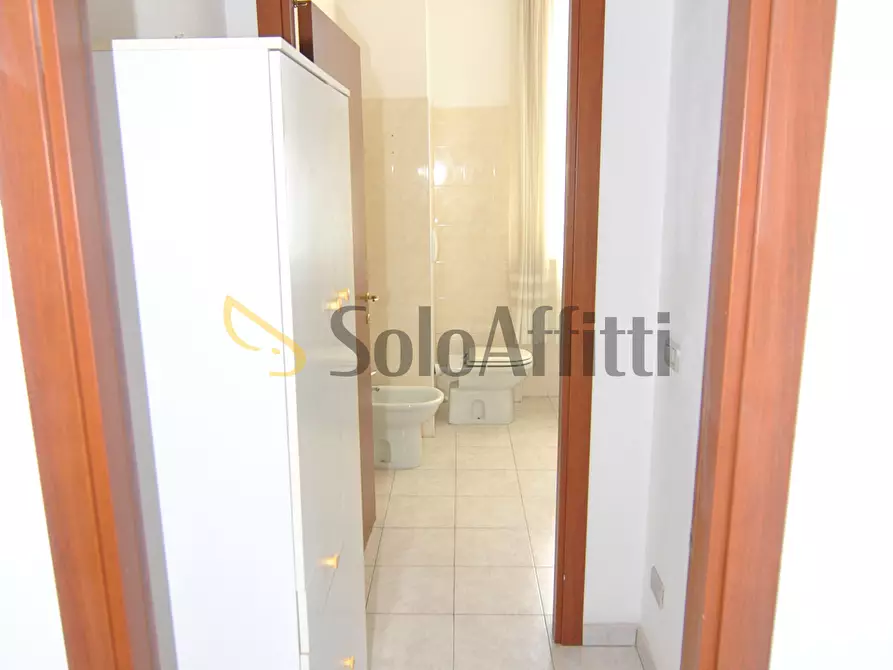 Immagine 9 di Monolocale in affitto  in Via de Larderel 88 a Livorno