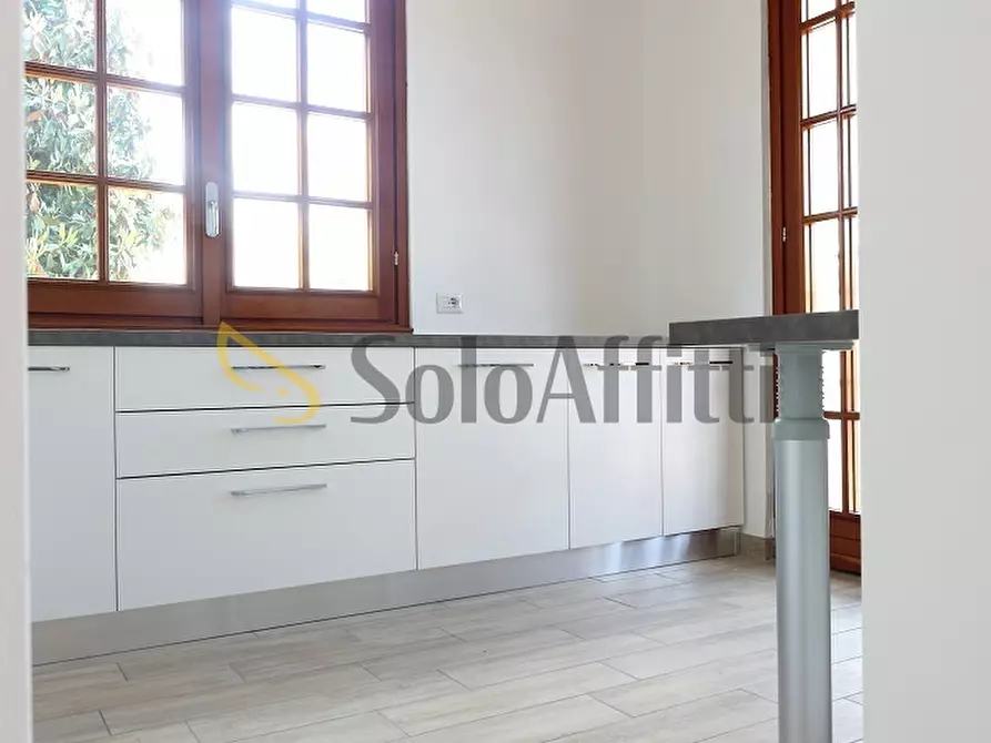 Immagine 6 di Bilocale in affitto  in via gradisca 6 a Limbiate