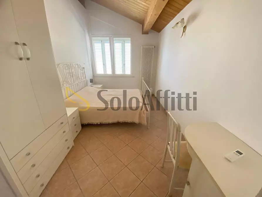 Immagine 11 di Mansarda in affitto  in Viale Milano 96 a Riccione