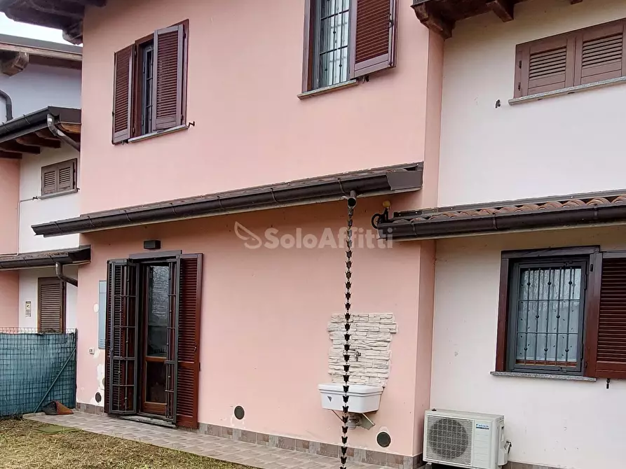 Immagine 20 di Villetta a schiera in affitto  a Chignolo Po