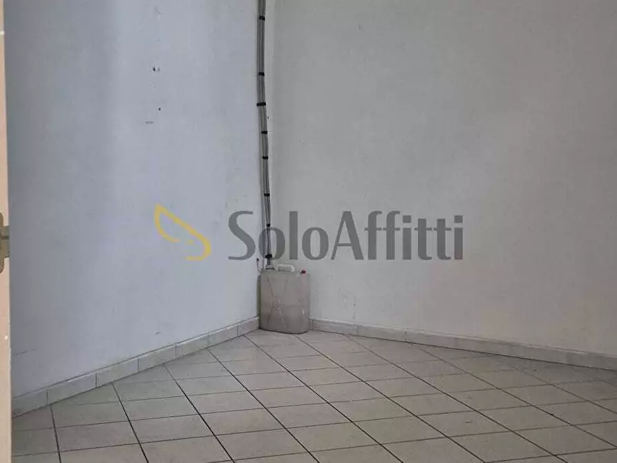 Immagine 40 di Locale commerciale in affitto  in Via Dante Di Nanni 64 a Torino