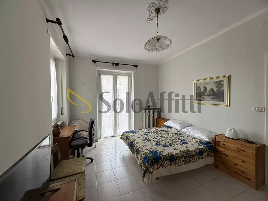 Immagine 10 di Trilocale in affitto  in Corso Lucio Quinzio Cincinnato 152 a Torino