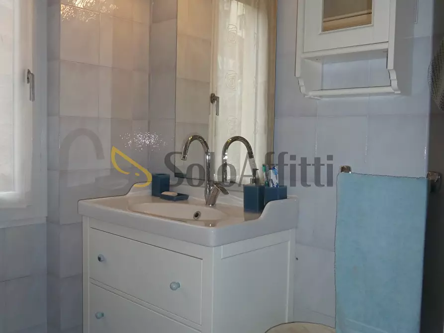 Immagine 12 di Trilocale in affitto  in Via Alessandro Volta 69 a San Remo