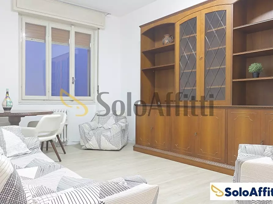 Immagine 8 di Bilocale in affitto  in Viale alla stazione 1 a Desio