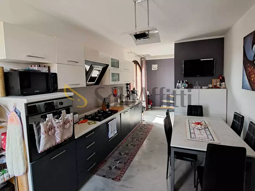 Immagine 10 di Trilocale in affitto  in Via Paganini a Poggio Torriana