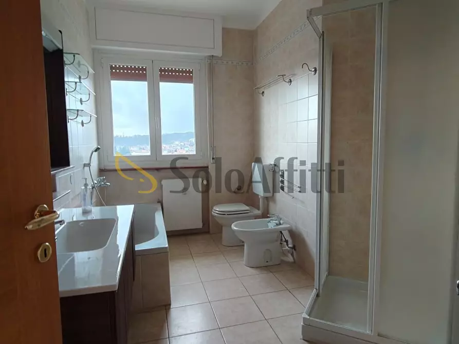 Immagine 10 di Quadrilocale in affitto  a Borgomanero