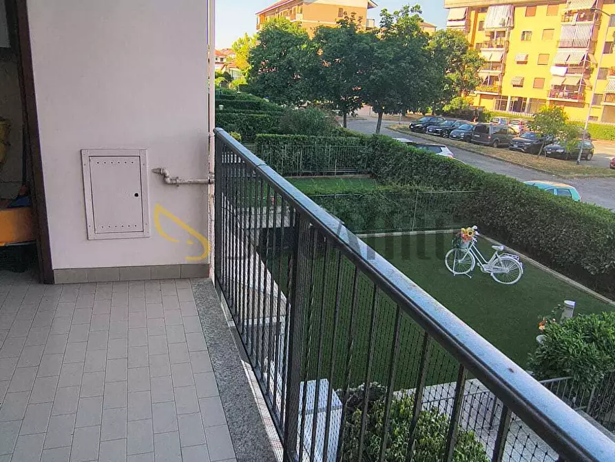 Immagine 3 di Bilocale in affitto  in Via dei Fraschei 515 a Orbassano