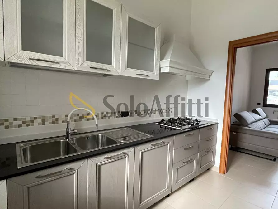 Immagine 8 di Pentalocale in affitto  a Sora