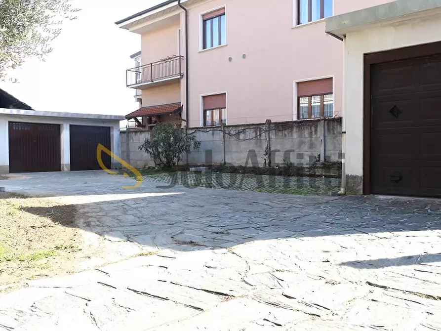 Immagine 18 di Bilocale in affitto  in Via gradisca 6 a Limbiate