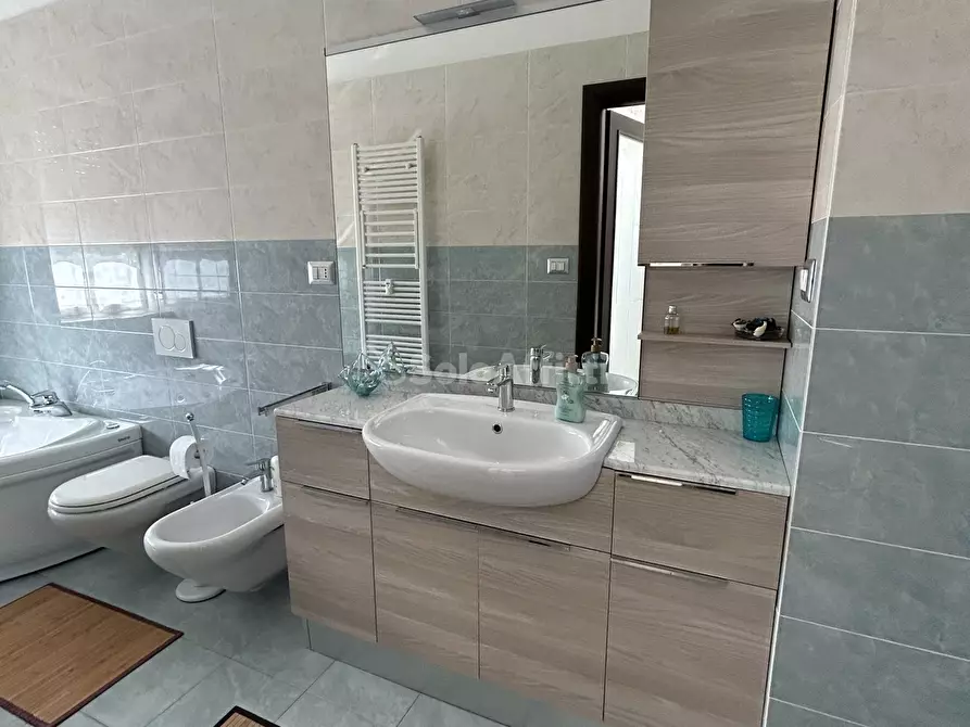 Immagine 25 di Trilocale in affitto  a Torino