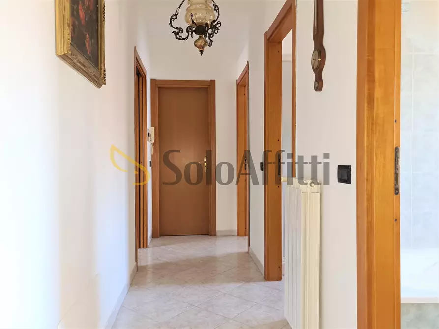 Immagine 14 di Stanza singola in affitto  a Catanzaro