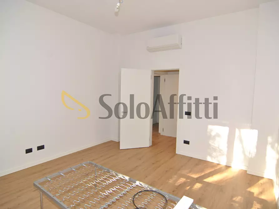 Immagine 15 di Appartamento in affitto  in Piazza delle Carrozze 29 a Livorno