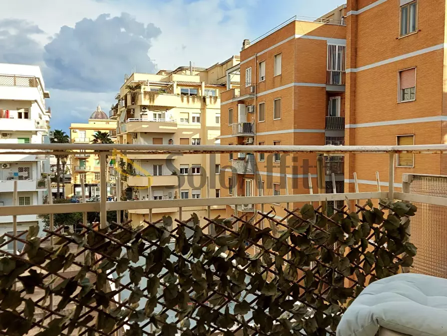 Immagine 9 di Trilocale in affitto  in Viale Vasco de Gama a Roma