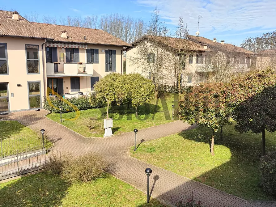 Immagine 21 di Bilocale in affitto  in Viale Cremona a Pavia