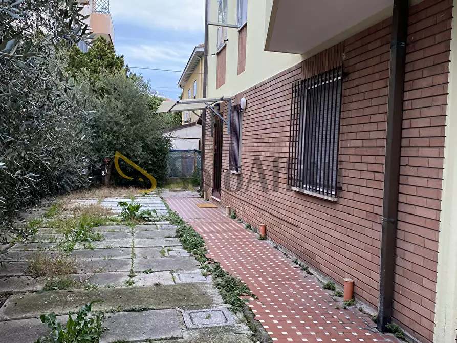 Immagine 19 di Trilocale in affitto  in Via Lince 16 a Rimini