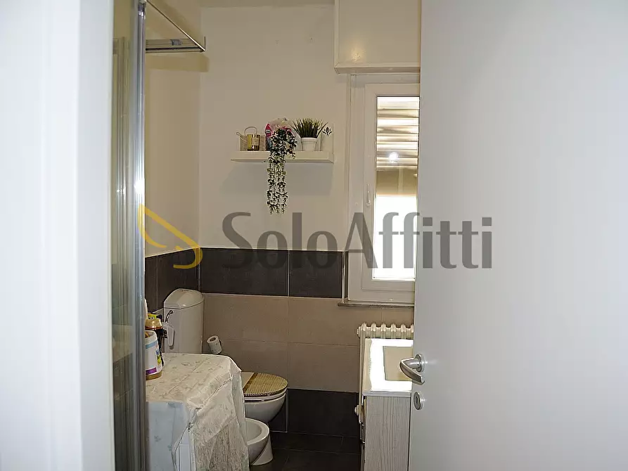 Immagine 10 di Bilocale in affitto  in Via Buonarroti 17 a Settimo Torinese