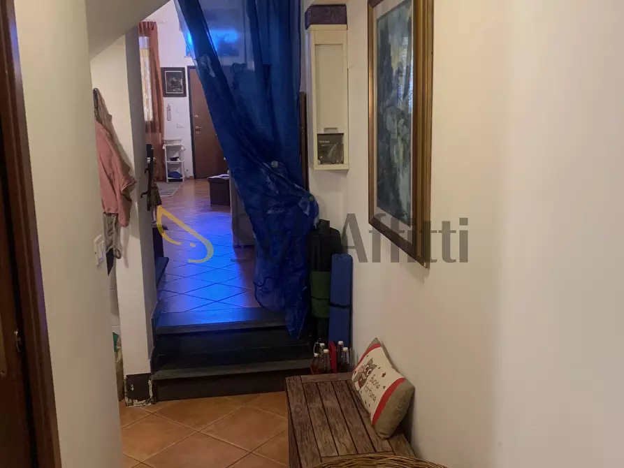 Immagine 10 di Quadrilocale in affitto  in Via Duca di Massa 10 a Aci Castello