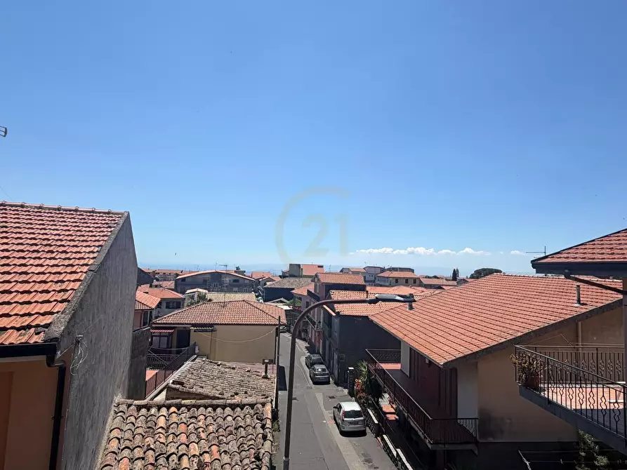 Immagine 13 di Casa bifamiliare in vendita  a Nicolosi