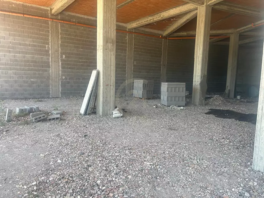 Immagine 7 di Magazzino in vendita  a Belpasso