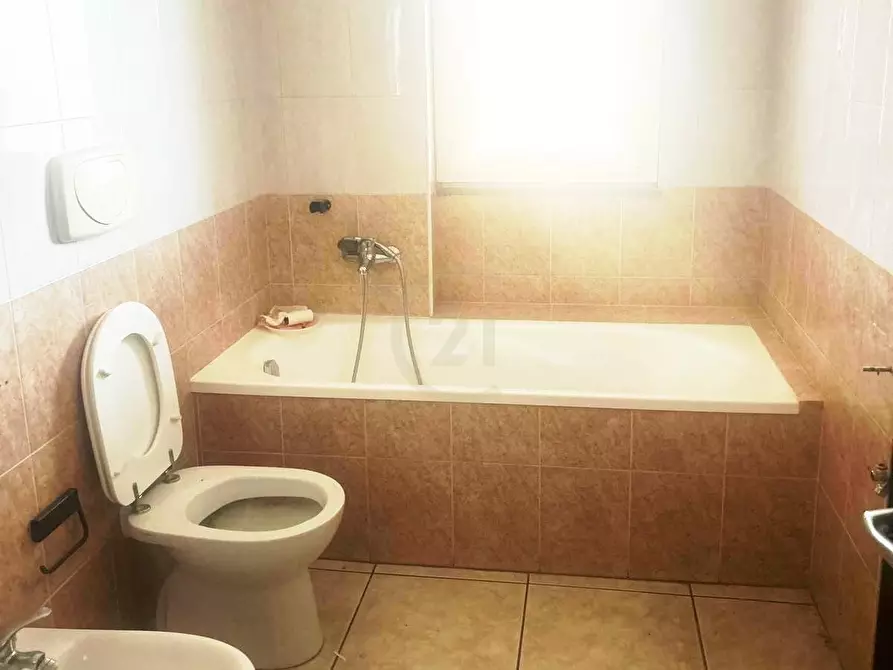 Immagine 10 di Appartamento in vendita  a Mascalucia